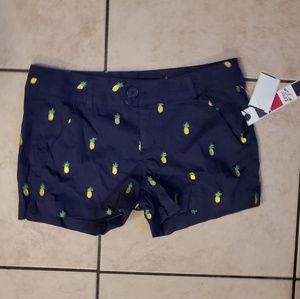PINEAPPLE EMBROIDERED SHORTS